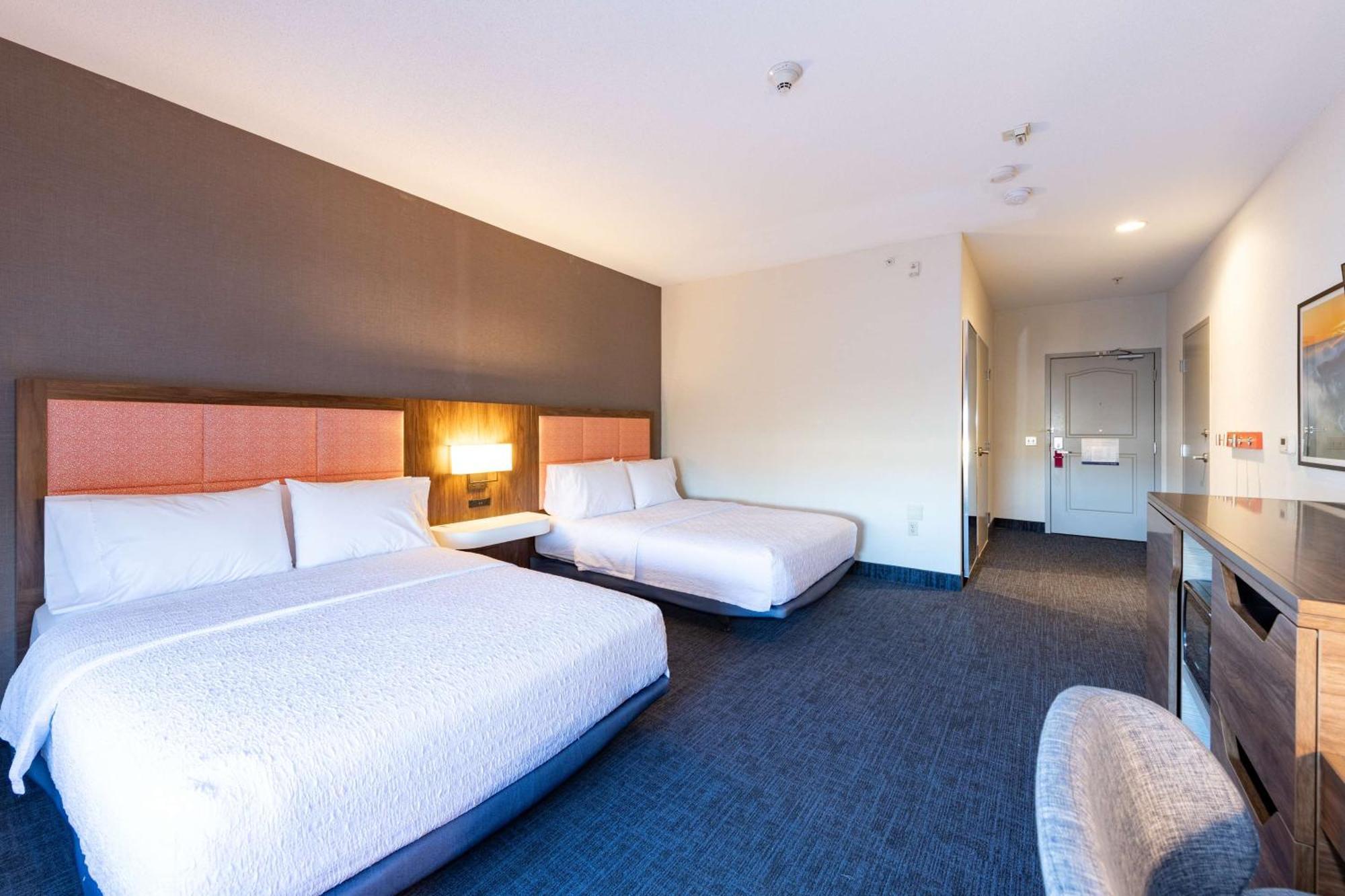 Hampton Inn & Suites Pittsburg Esterno foto